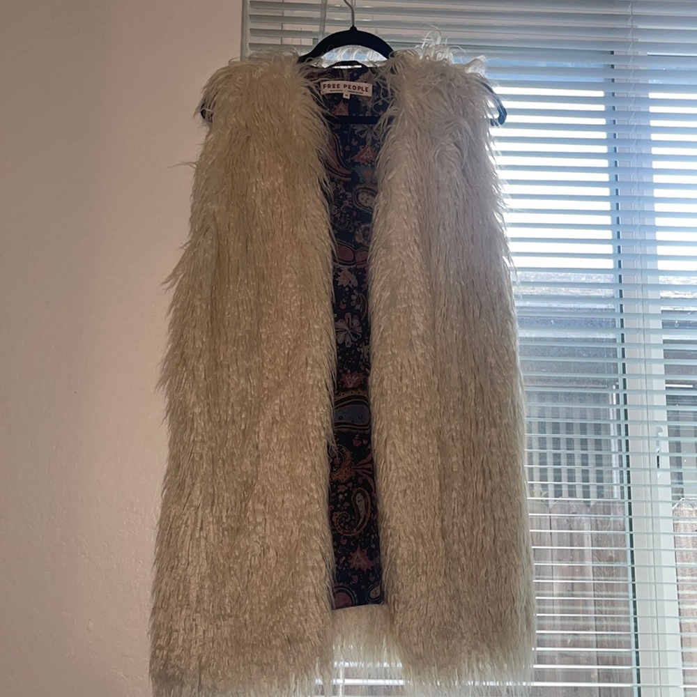 new never worn it is xs but fits medium